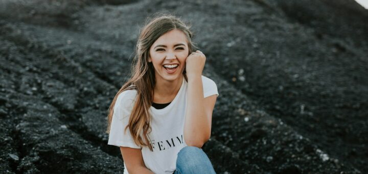 women's white T-shirt